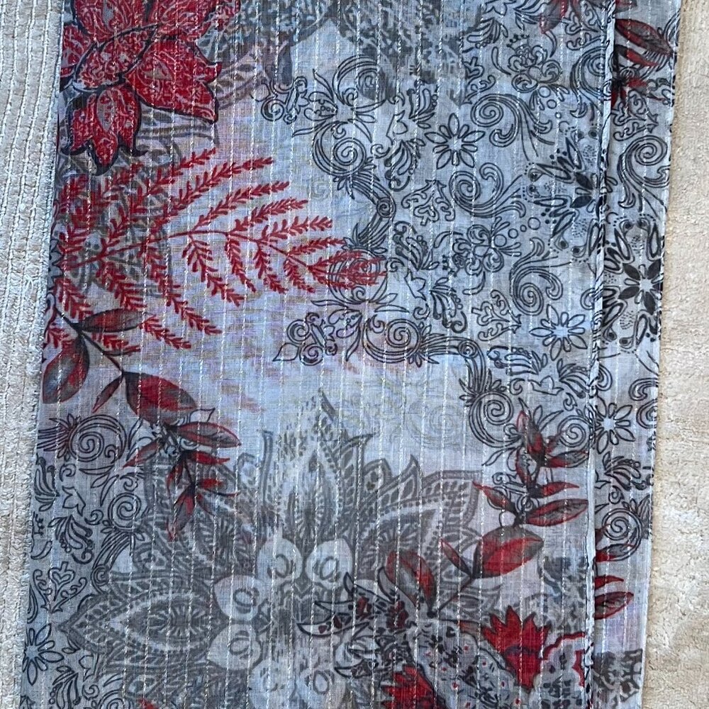 Northern Traditions Paisley and Floral Patterned Scarf